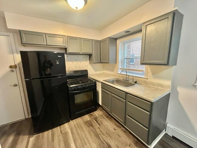 Building Photo - 2122 135th Pl