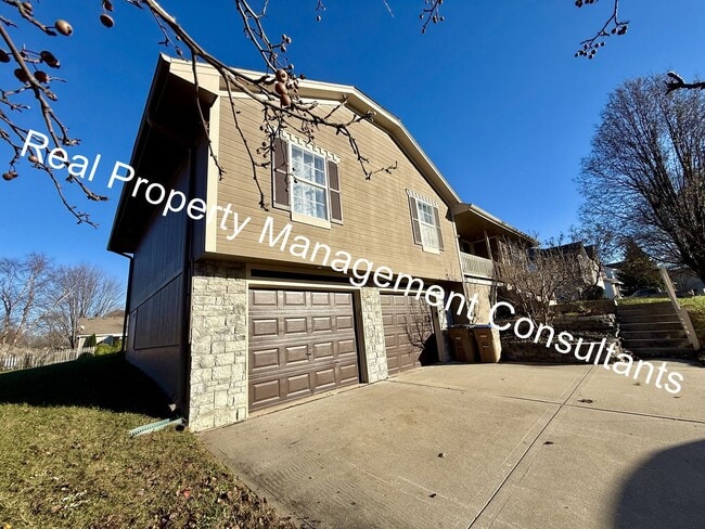 Foto del edificio - 4 Bedroom with Flexible Living Space!  Deposit Free Living Available via Obligo