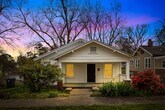 Foto principal - Cozy and Newly Renovated 3 Bedroom 2 Bath ...