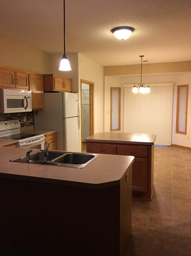 Foto del edificio - 907 45th Ave NE