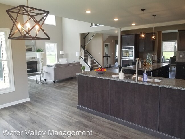 Building Photo - 4 br, 5 bath House - 9 Aaron Trail