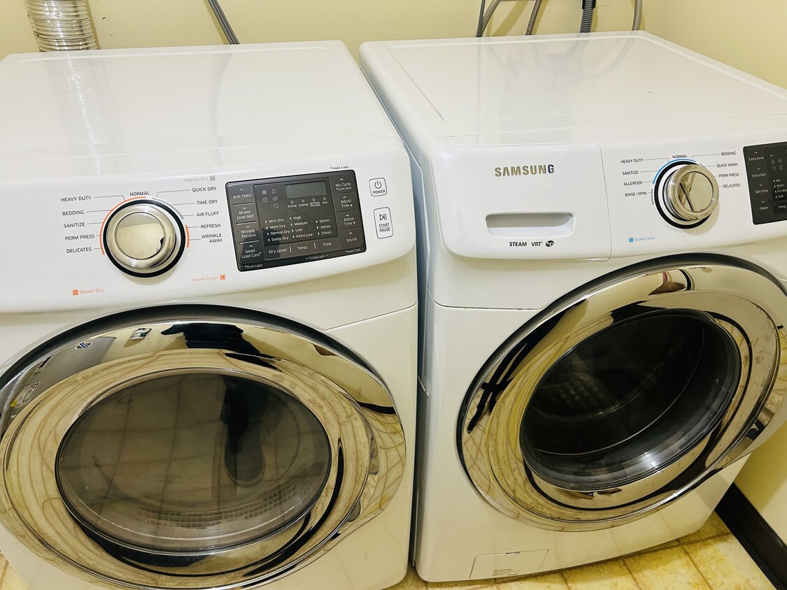 Primary Photo - 1914 Aspen Dr