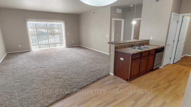 Foto del edificio - Ridgeview Residence