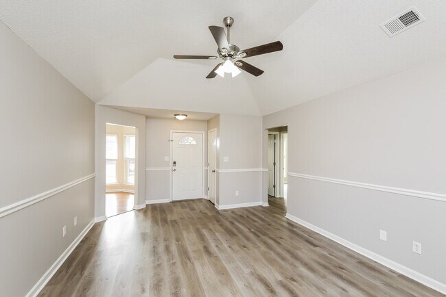 Foto del edificio - 4246 Shadow Glen Dr