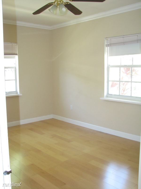 Building Photo - 2 br, 1 bath House - 6375 SW 42 ST