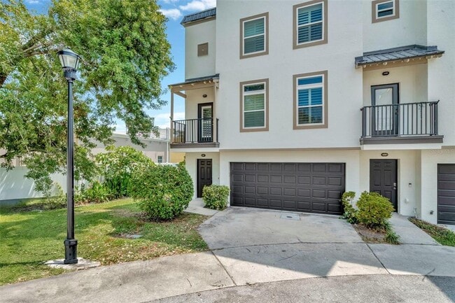 Building Photo - 3213 Marcellus Cir