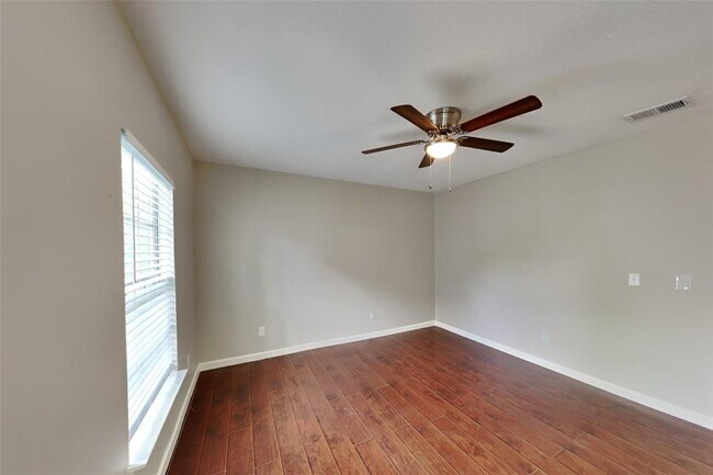 Building Photo - 5318 Hazel Grove Dr