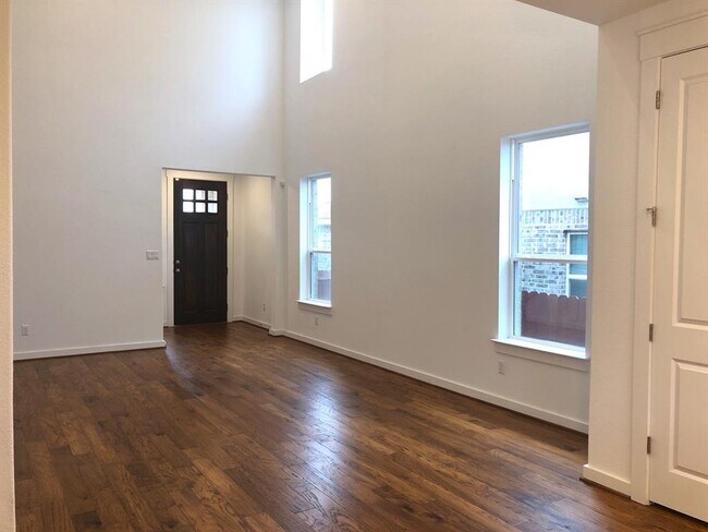 Foto del edificio - 8301 Prairie Rye Dr