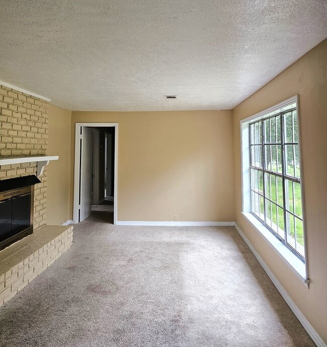 Building Photo - 12090 Newton County Martin Rd