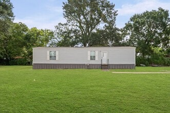 Building Photo - 423 Silliman St