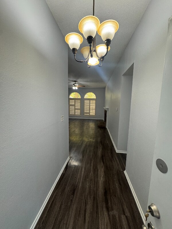 Building Photo - 7504 Bear Lake Dr