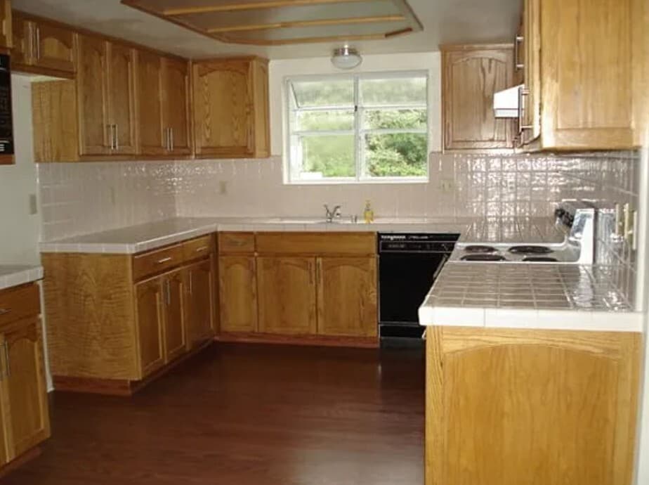 Building Photo - 678 Teesdale Rd