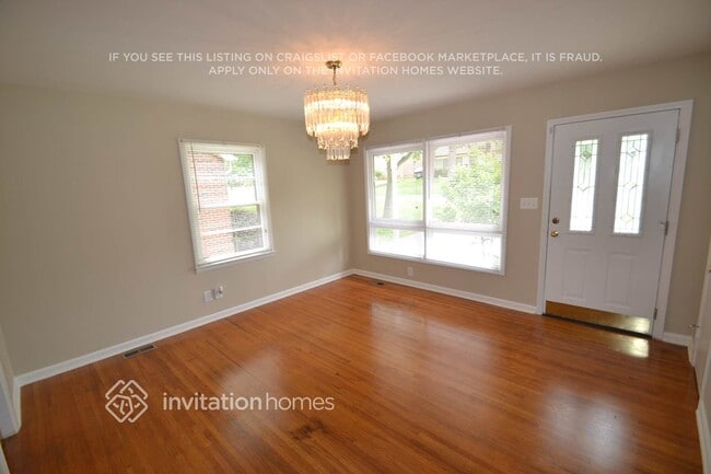 Building Photo - 1801 Dallas Ave