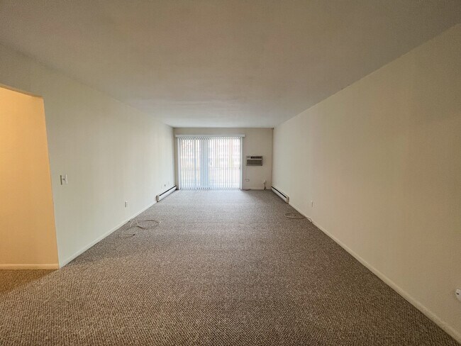 Building Photo - 181 Melba St