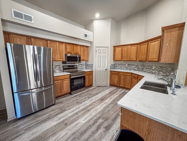 Building Photo - 339 Cielo Grande Ct