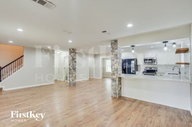 Building Photo - 11923 S Red Cedar Cir