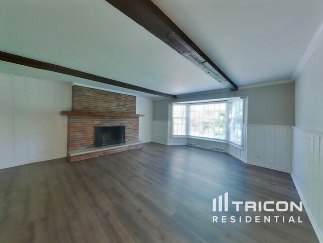 Foto del edificio - 611 Cottonwood Rd