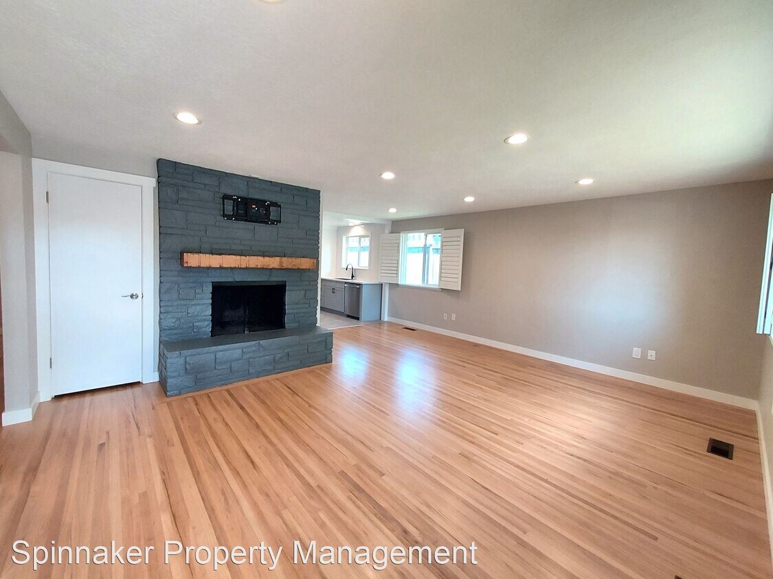 Primary Photo - 3 br, 1.5 bath House - 4841 N 7th Street