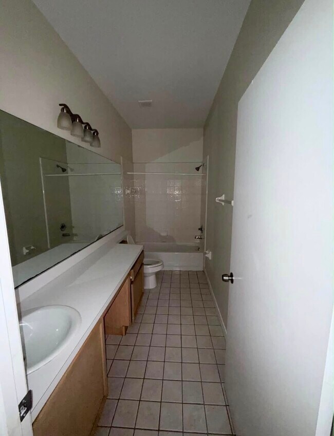 Foto del edificio - 13294 Summerton Dr