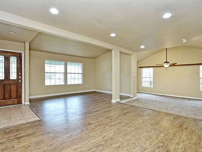 Building Photo - BEAUTIFULLY LANDSCAPE ANDERSON MILL 3 BEDR...