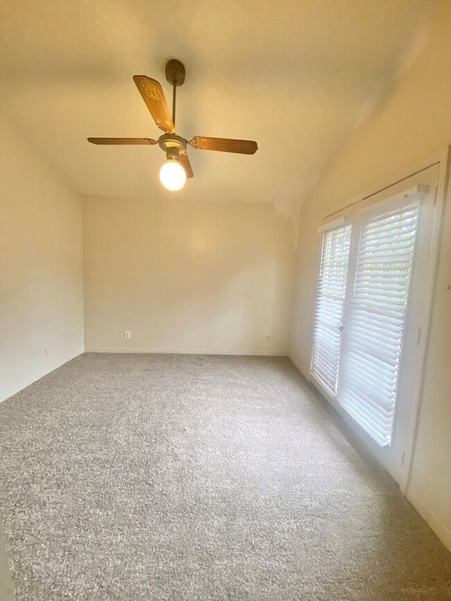 Photo - Somerset West Campus - 3BD/2BA - Reserved Parking - W/D - Shuttle Stop - $2200 Apartment