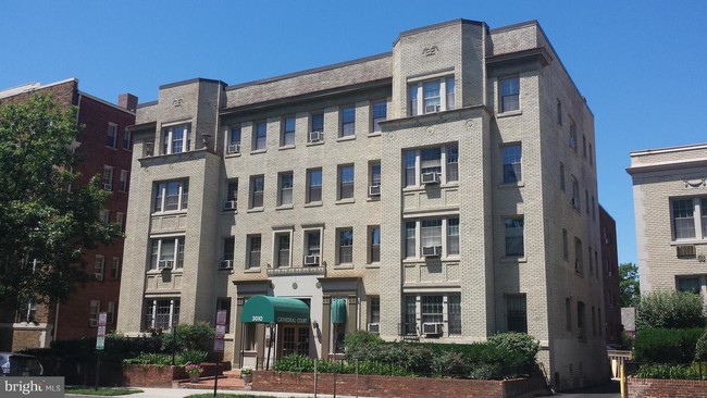 Building Photo - 3010 Wisconsin Ave NW
