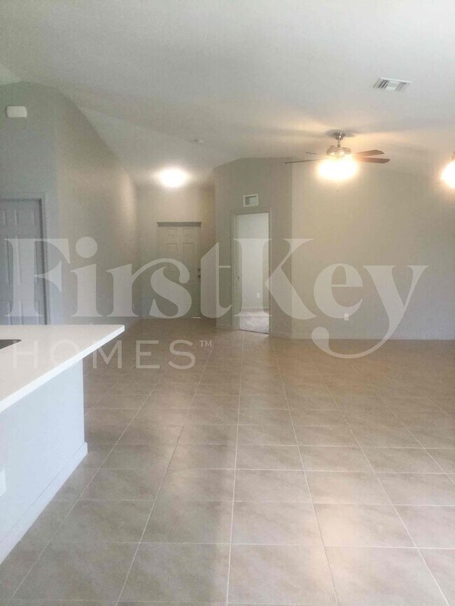 Foto del edificio - 1351 SW Amboy Ave