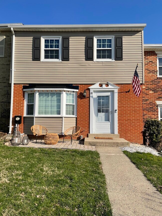 Building Photo - 18 Boileau Ct