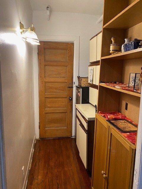 Pantry - 236 W 137th St