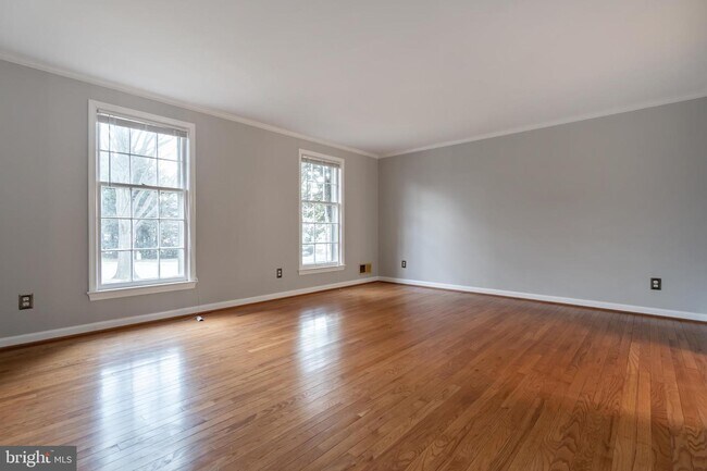 Building Photo - 9313 Kobe Way