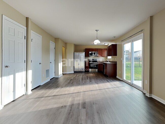 Foto del edificio - 1191 Summerlake Dr