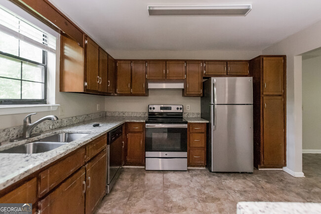 Building Photo - 3201 Plymouth Rock Dr