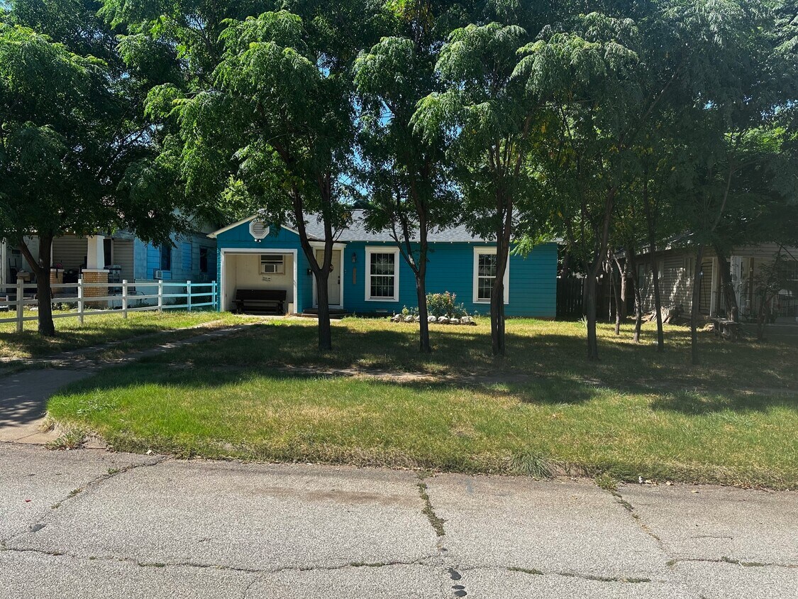 1630 Collins Ave Wichita Falls, TX 76301 Alquileres en Wichita Falls