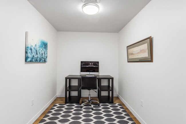 Foto del edificio - 1310 NW Naito Pky