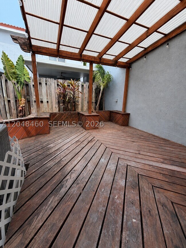 Foto del edificio - 1175 NW 123rd Pl