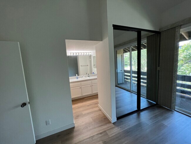 Foto del edificio - 21930 Marylee St