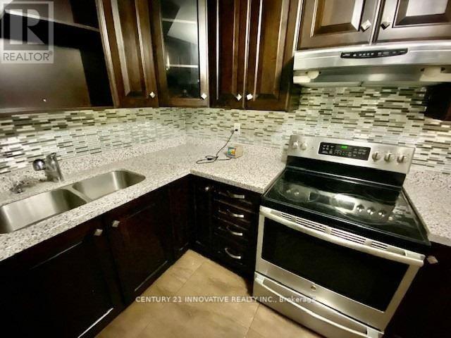 Building Photo - 66 Juglans Crescent