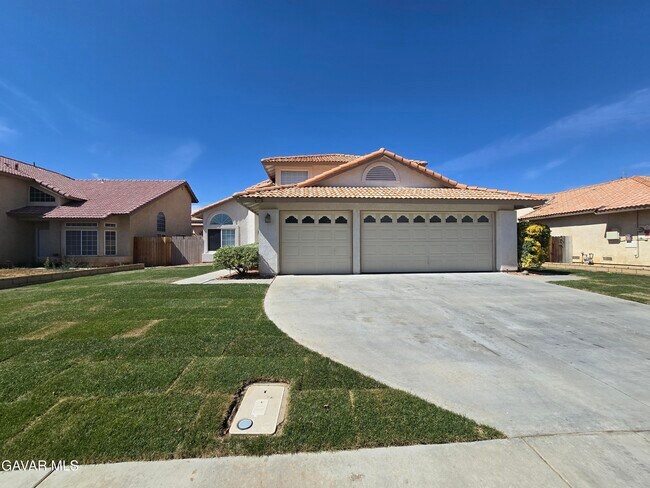 Building Photo - 2007 Willowbrook Ave