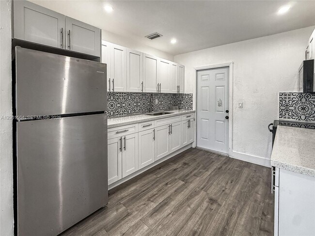 Foto del edificio - 2620 NW 18th Terrace