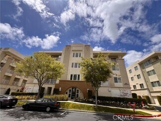 Building Photo - 13029 Central Ave