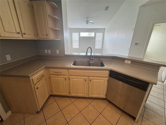 Foto del edificio - 2740 Maitland Crossing Way