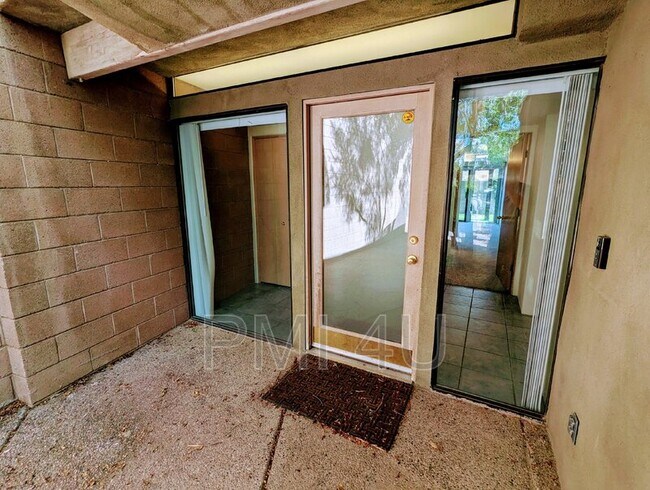 Foto del edificio - 4105 Bay Ct NE