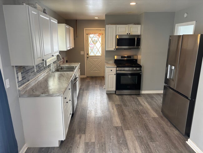 Foto del edificio - 1931 Morris Ave NE