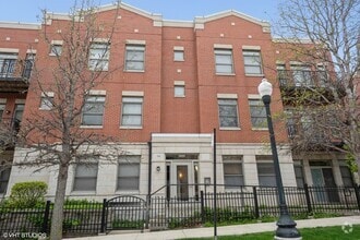 Building Photo - 758 W 15th St