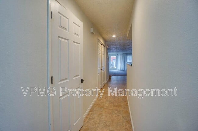 Building Photo - 13848 NW 10th Ct
