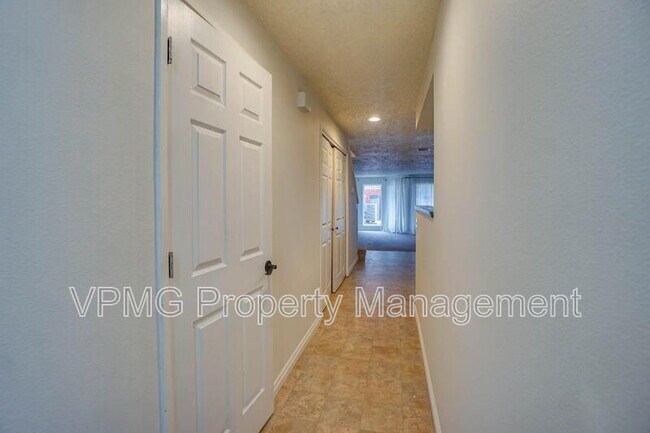 Foto del edificio - 13848 NW 10th Ct