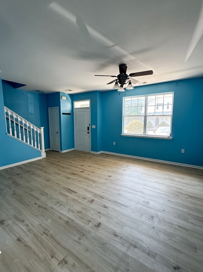 Building Photo - 1307 Emsworth Dr