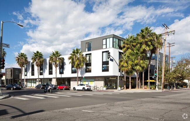 Building Photo - Abbot Lofts