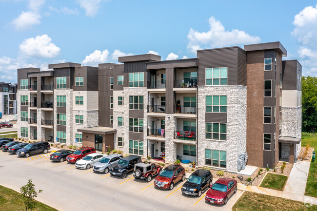 Exterior of Building - The Emory - Altoona