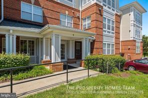 Foto principal - Charming Condo! Active Adult 55+ COMMUNITY